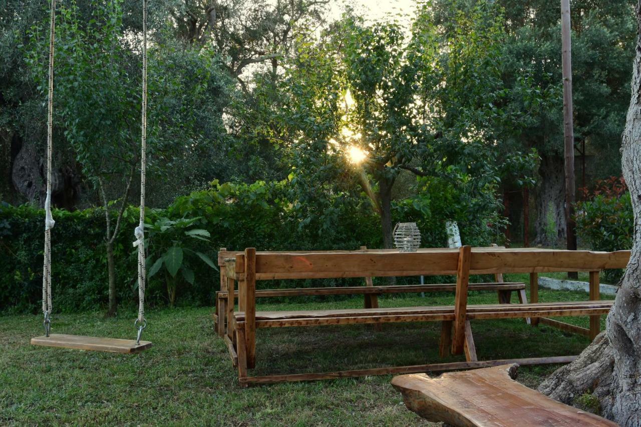Ktima Theofilos - Frideriki Guest house Petriti (Corfu)