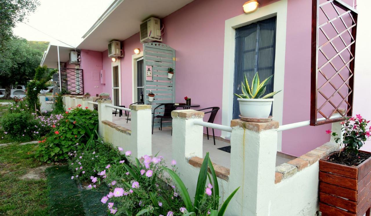 Ktima Theofilos - Frideriki Guest house *